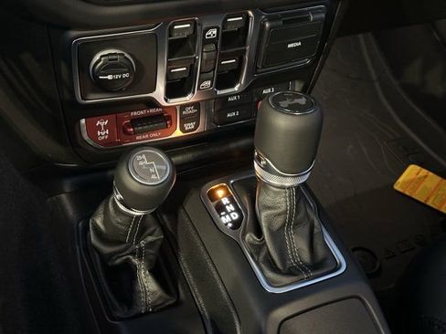 New 2026 Jeep Wrangler Unlimited Rubicon image 25