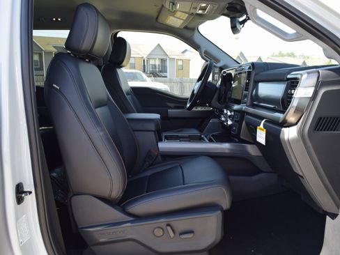 New 2026 Ford F250 Lariat w/ Lariat Premium Package image 23