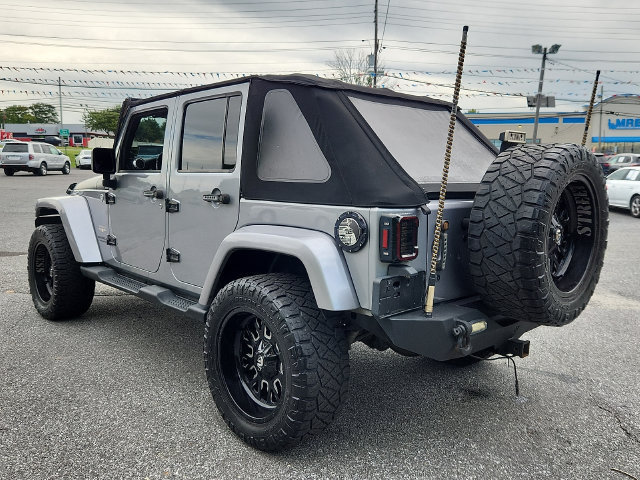 Used 2014 Jeep Wrangler Unlimited Sahara w/ Connectivity Group AWD/4WD image 4