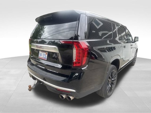 Used 2024 GMC Yukon XL Denali w/ Denali Reserve Package AWD/4WD image 3