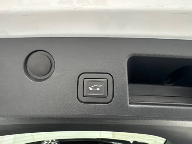 Used 2025 Chevrolet Equinox LT w/ Convenience Package II AWD/4WD image 29