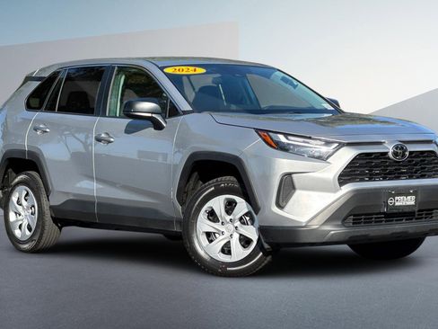 Used 2024 Toyota RAV4 LE image 2