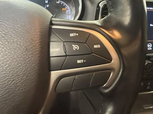Used 2020 Jeep Grand Cherokee Altitude AWD/4WD image 17