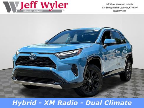 Used 2022 Toyota RAV4 SE AWD/4WD image 1