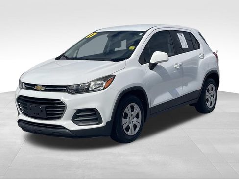 Used 2017 Chevrolet Trax LS FWD image 8