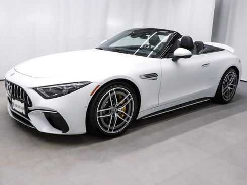 Used 2023 Mercedes-Benz SL 63 AMG 4MATIC image 5