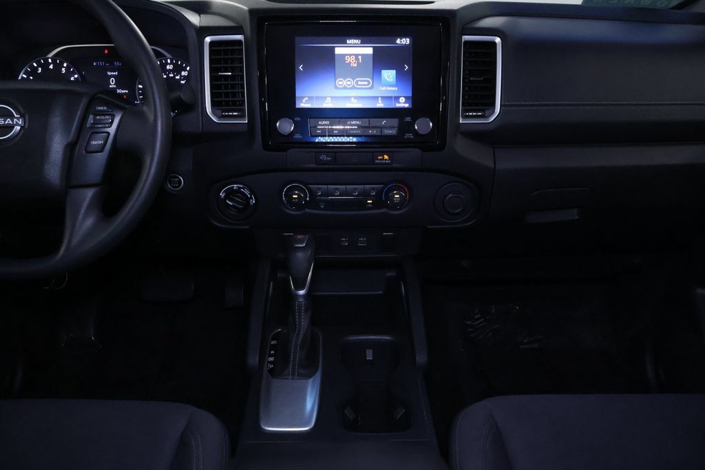 Used 2023 Nissan Frontier SV AWD/4WD image 14