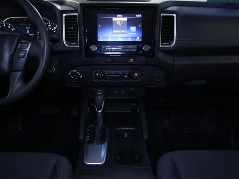 Used 2023 Nissan Frontier SV AWD/4WD image 14