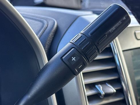 Used 2017 Ford F250 Lariat w/ Chrome Package image 24