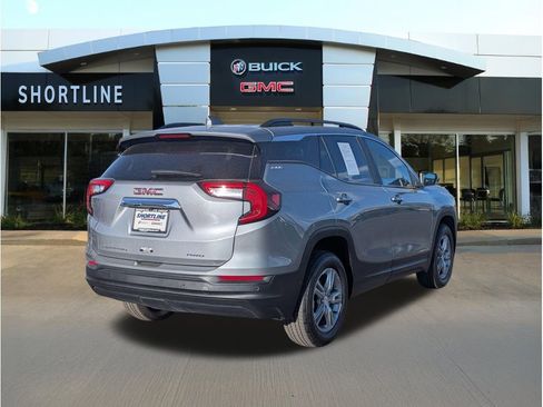 Used 2023 GMC Terrain SLE w/ Driver Convenience Package AWD/4WD image 3