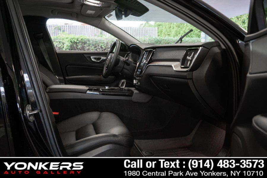 Used 2025 Volvo S60 T8 Plus AWD/4WD image 24