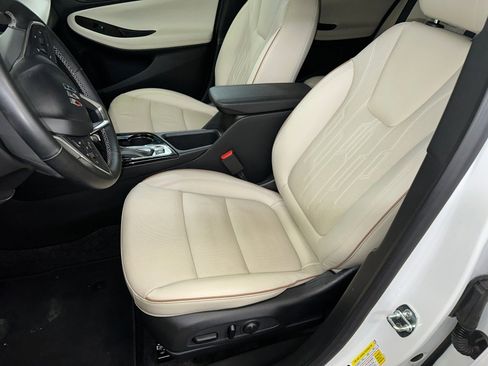 Certified 2024 Buick Encore GX Avenir w/ Avenir Convenience Package image 2