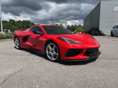 Used 2024 Chevrolet Corvette Stingray Preferred Cpe w/ Battery Protection Package RWD image 3