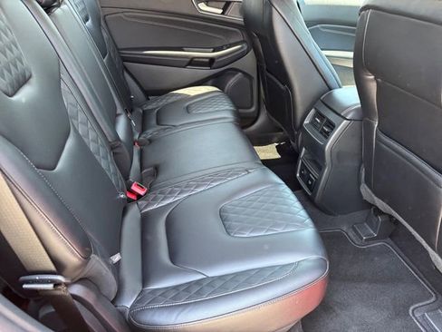Used 2023 Ford Edge Titanium w/ Class II Trailer Tow Package AWD/4WD image 13