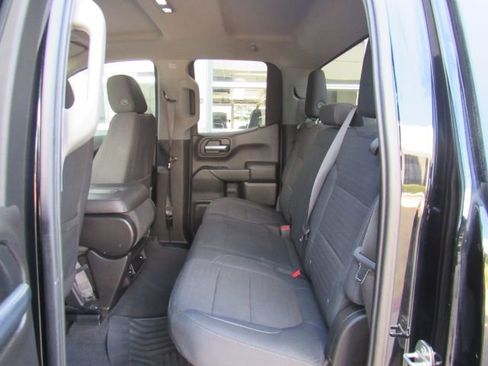 Used 2020 Chevrolet Silverado 1500 LT w/ Trailering Package image 18