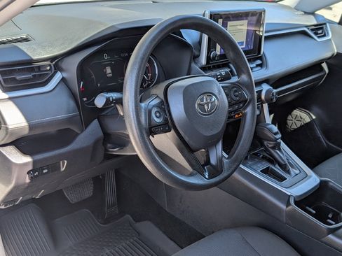 Used 2025 Toyota RAV4 XLE FWD image 14