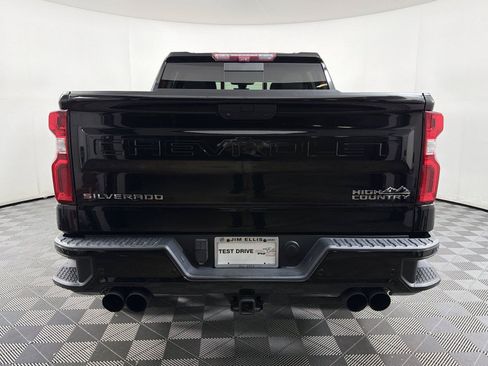 Used 2021 Chevrolet Silverado 1500 High Country w/ Technology Package AWD/4WD image 5