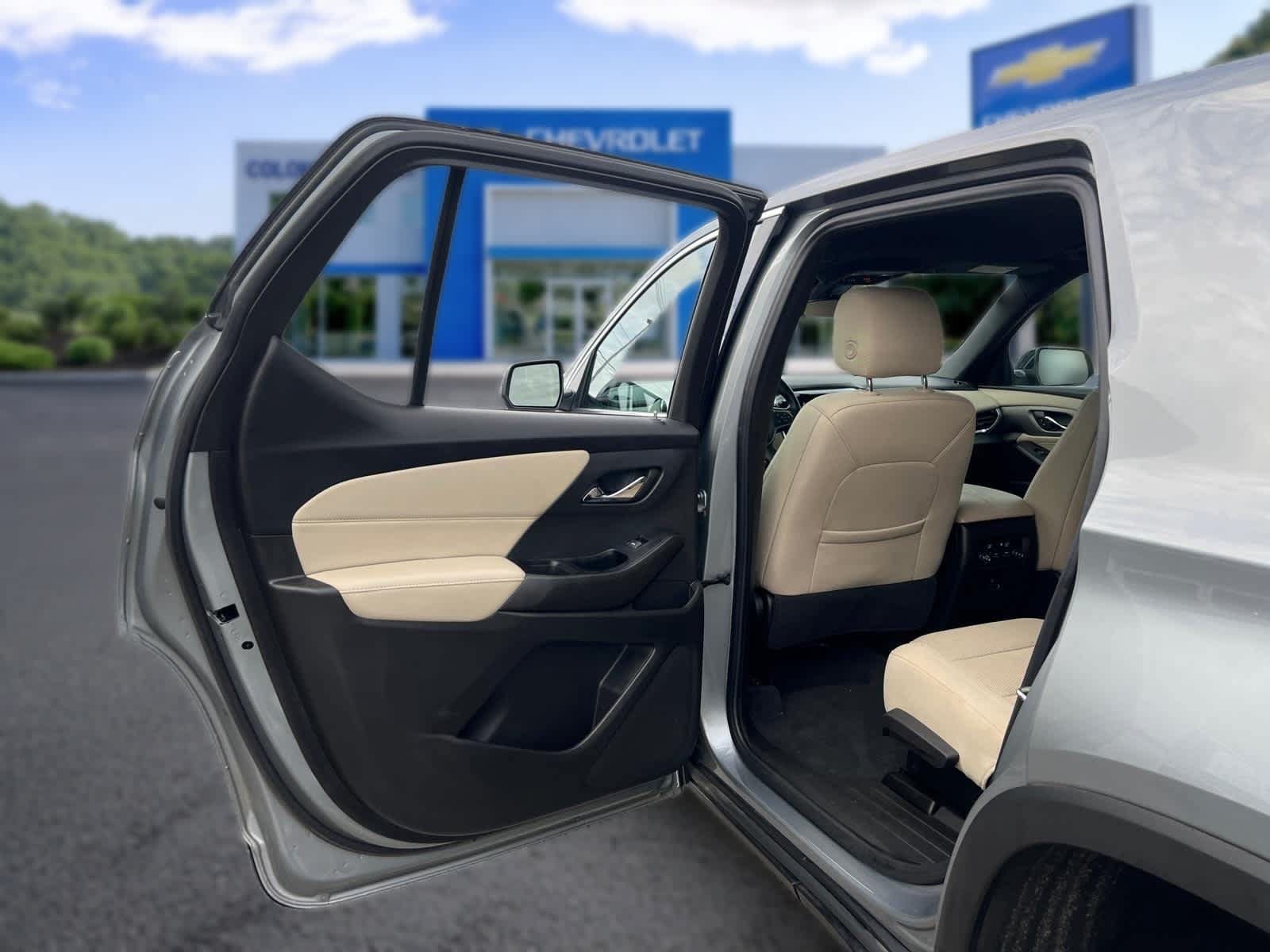 Certified 2023 Chevrolet Traverse LS AWD/4WD image 29
