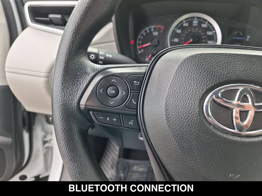 Used 2022 Toyota Corolla Cross L FWD image 5