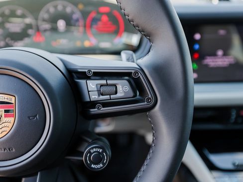 Certified 2026 Porsche Cayenne Coupe AWD/4WD image 16