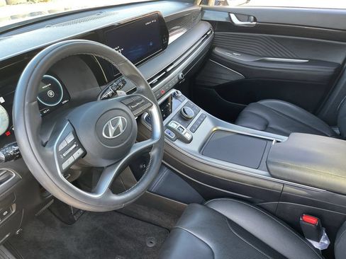 Used 2025 Hyundai Palisade Calligraphy FWD image 10