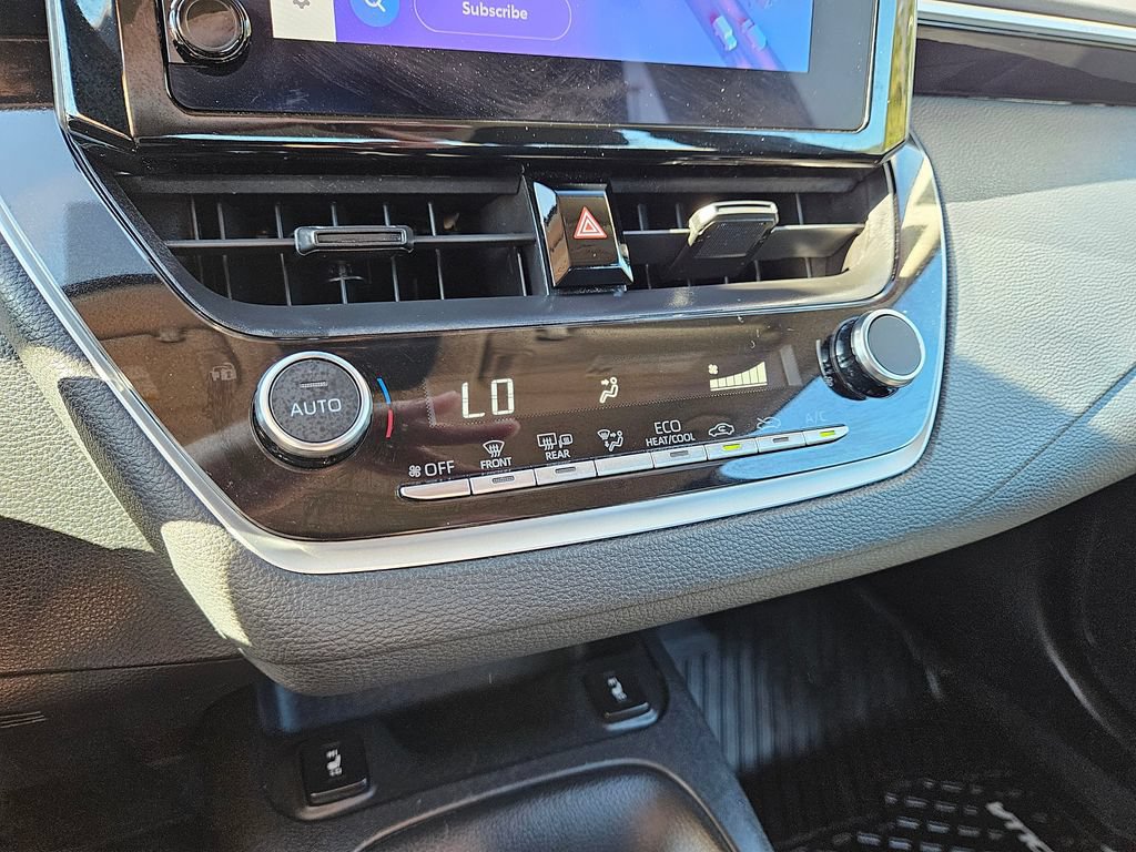 Used 2023 Toyota Corolla LE FWD image 25
