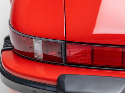 Used 1987 Porsche 911 Carrera RWD image 24