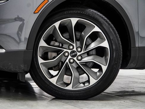 Used 2023 Lincoln Nautilus Reserve AWD/4WD image 6