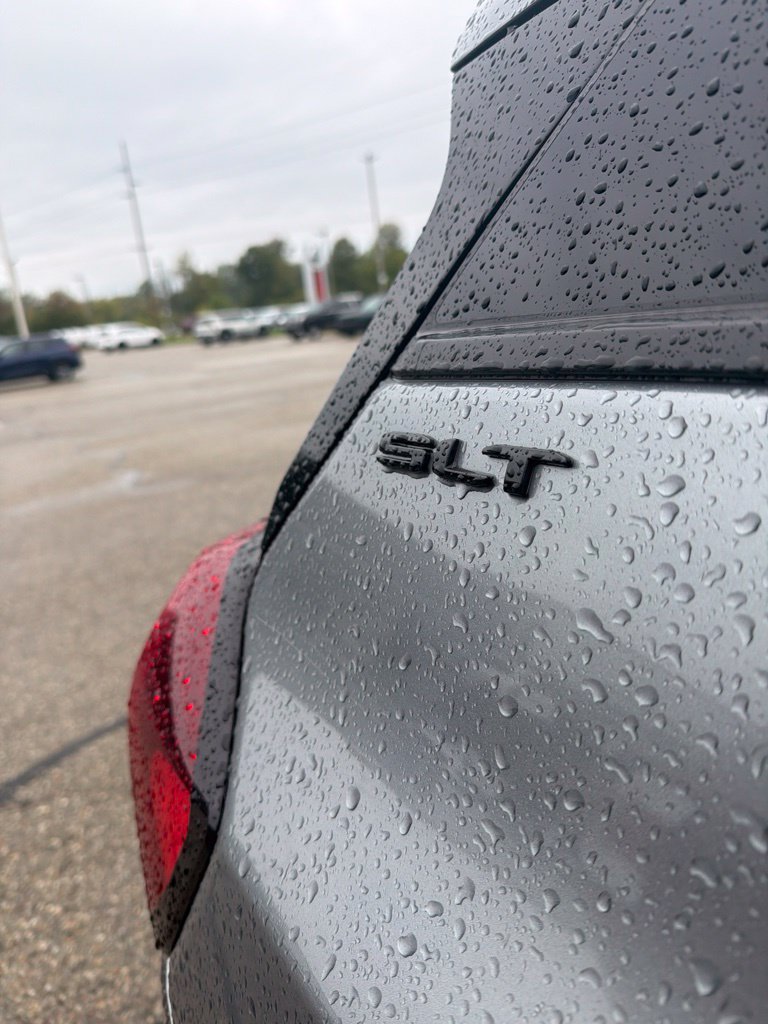 Used 2023 GMC Terrain SLT w/ Elevation Edition AWD/4WD image 6