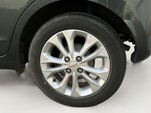 Used 2020 Chevrolet Spark LT image 11