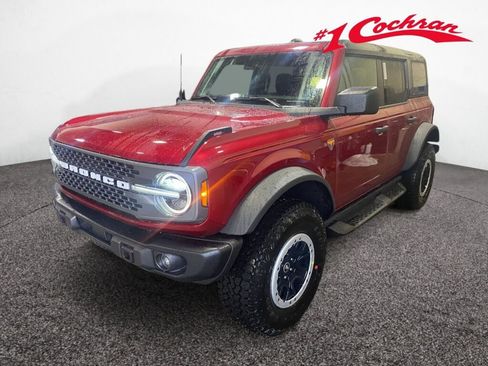 New 2025 Ford Bronco Badlands w/ Sasquatch Package image 3