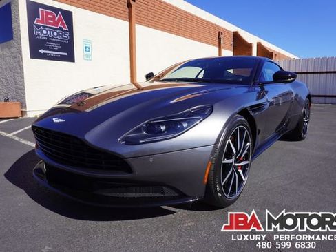 Used 2020 Aston Martin DB11 Coupe image 15