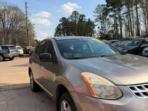 Used 2011 Nissan Rogue S AWD/4WD image 2