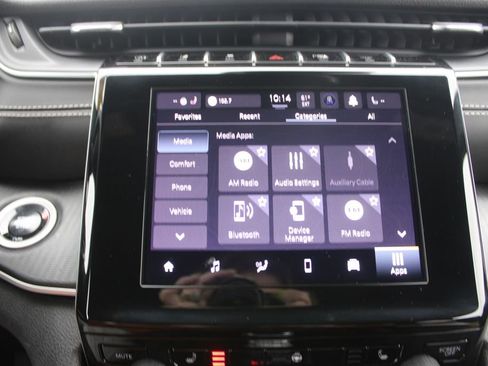 Used 2024 Jeep Grand Cherokee Altitude AWD/4WD image 48