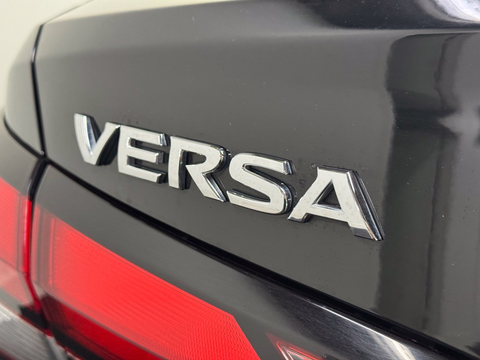 Certified 2024 Nissan Versa SV FWD image 11
