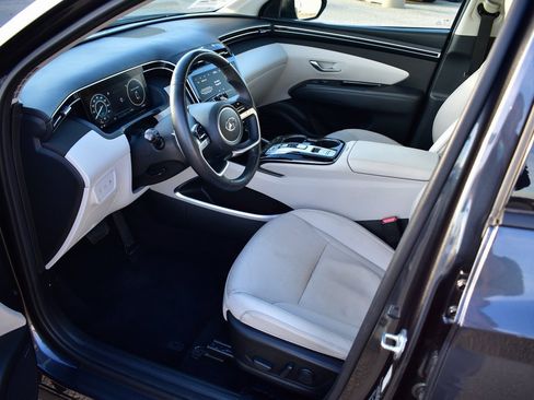 Used 2024 Hyundai Tucson Limited image 17