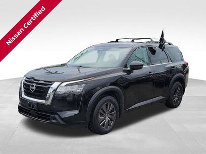 Certified 2022 Nissan Pathfinder SV