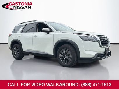 Used 2023 Nissan Pathfinder SV