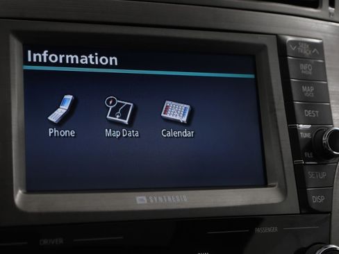 Used 2011 Toyota Avalon FWD image 29