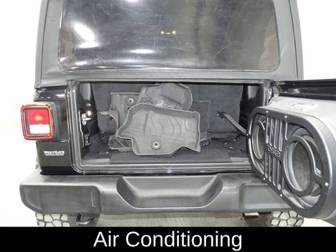 Used 2022 Jeep Wrangler Sport S image 13