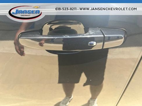 Used 2023 Chevrolet Traverse RS w/ LPO, Floor Liner Package FWD image 9