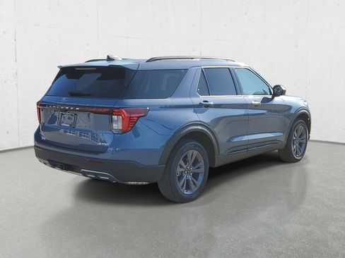 New 2026 Ford Explorer Active w/ Active Comfort Package image 7