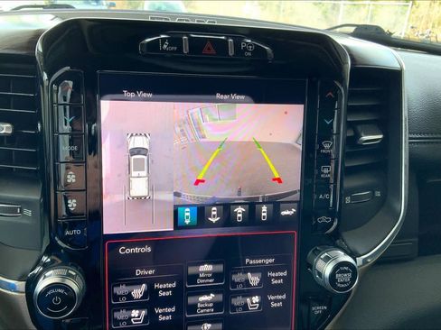 Used 2019 RAM 1500 Laramie image 29