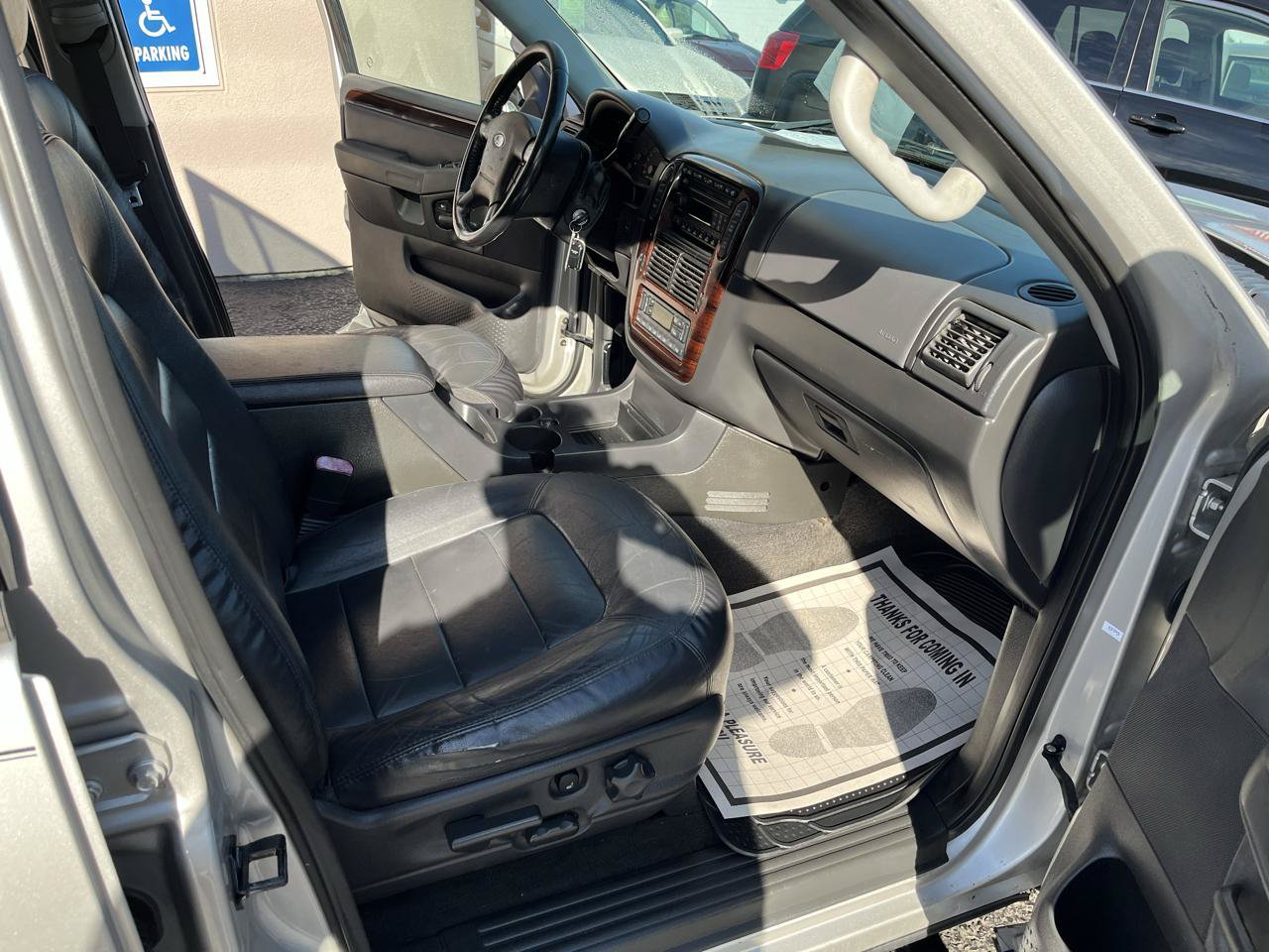 Used 2004 Ford Explorer Limited AWD/4WD image 29
