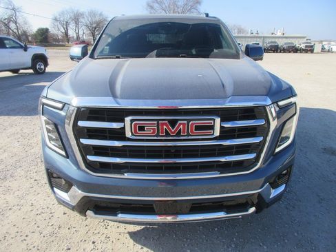 New 2026 GMC Yukon Elevation image 10