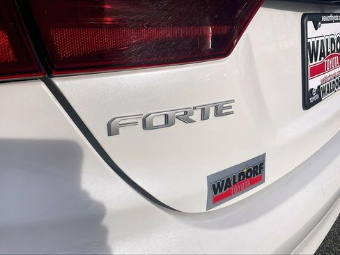 Used 2024 Kia Forte LXS image 10