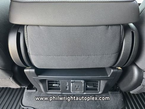 New 2026 GMC Sierra 1500 Elevation image 11