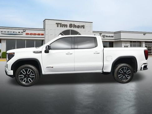 Used 2025 GMC Sierra 1500 AT4 w/ AT4 Preferred Package AWD/4WD image 2