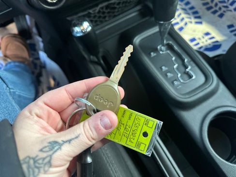 Used 2017 Jeep Wrangler Sport w/ Quick Order Package 24S image 26