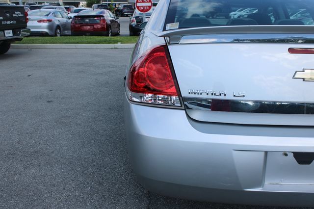 Used 2009 Chevrolet Impala LS FWD image 36